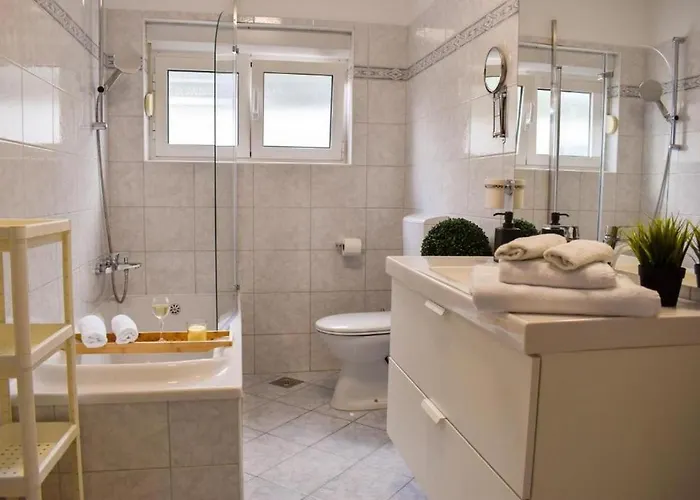 2348a Apartament *