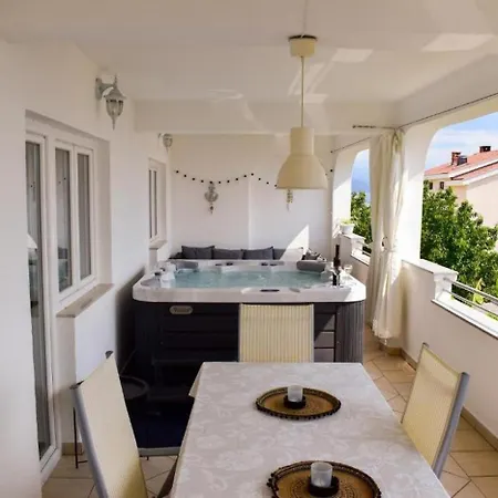 Apartment 2348a